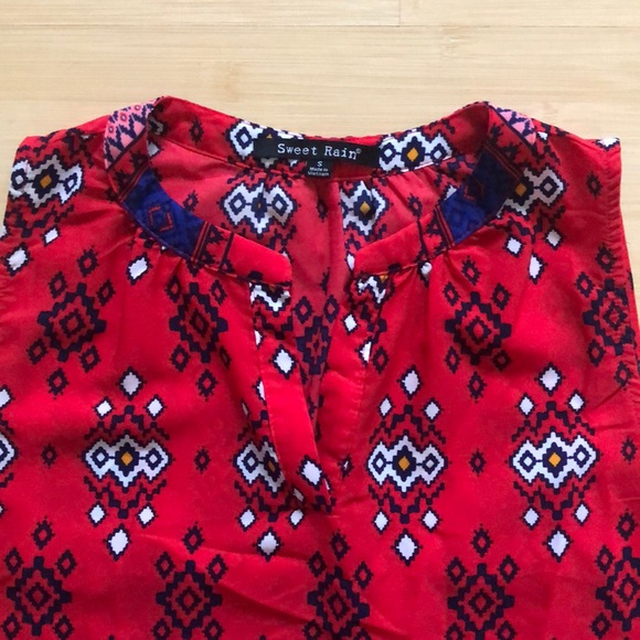 Pattern Red Dress - Picture 5 of 7